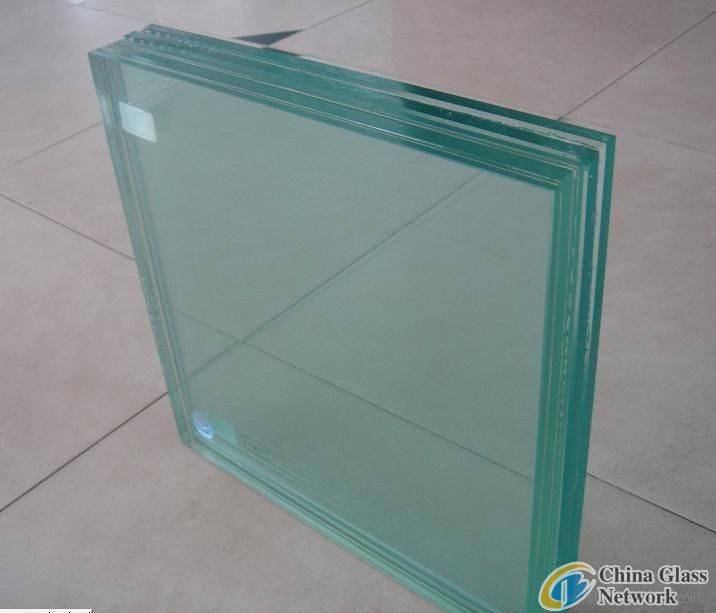 Clear float glass